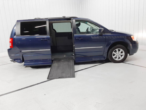 Used 2009 CHRYSLER T&C TOURING-K